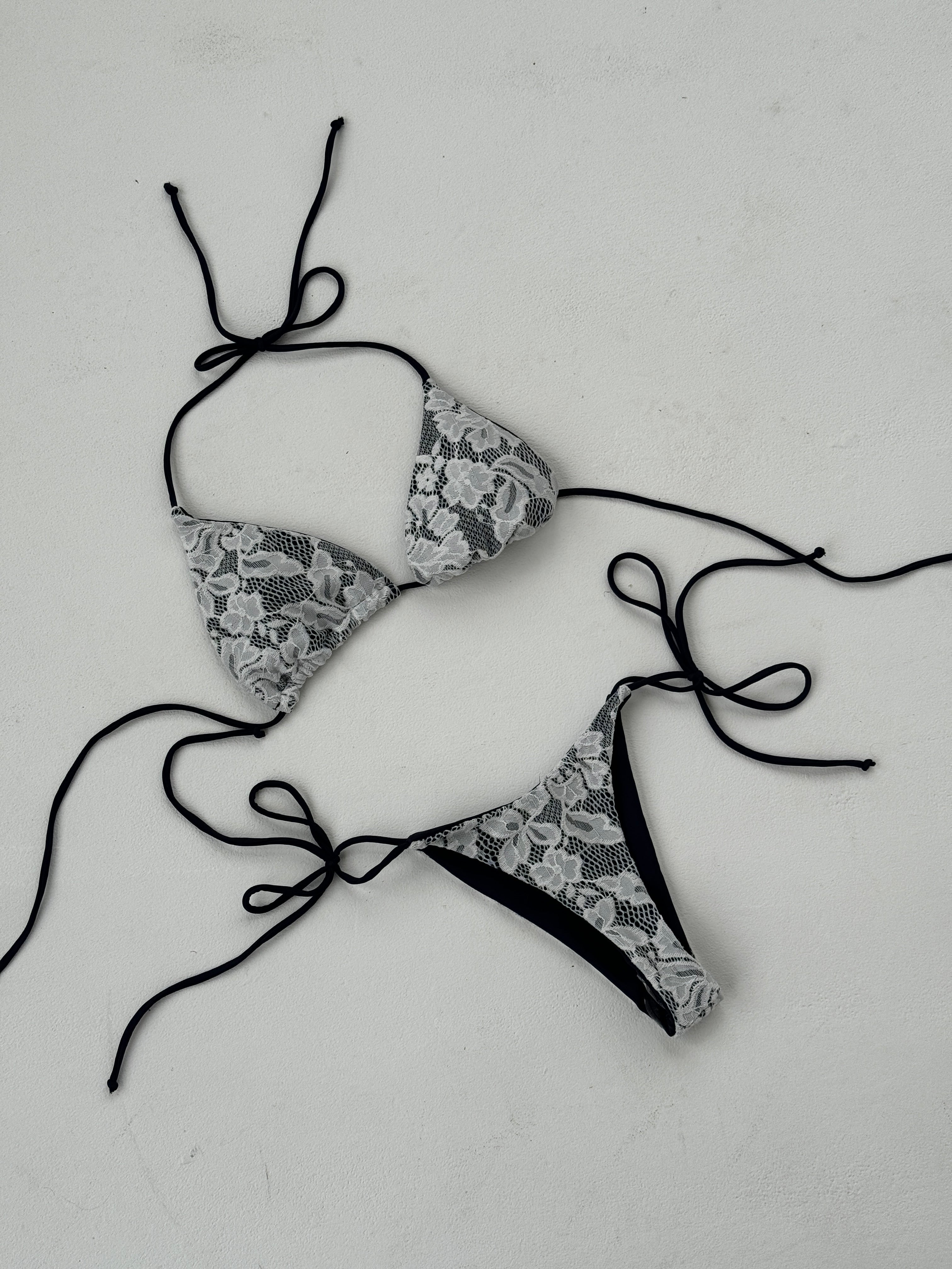 Bikini de flores - Amanda
