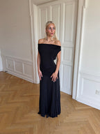 Vestido con hombros abiertos - Soria