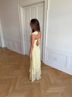 Vestido con lunares - Flor