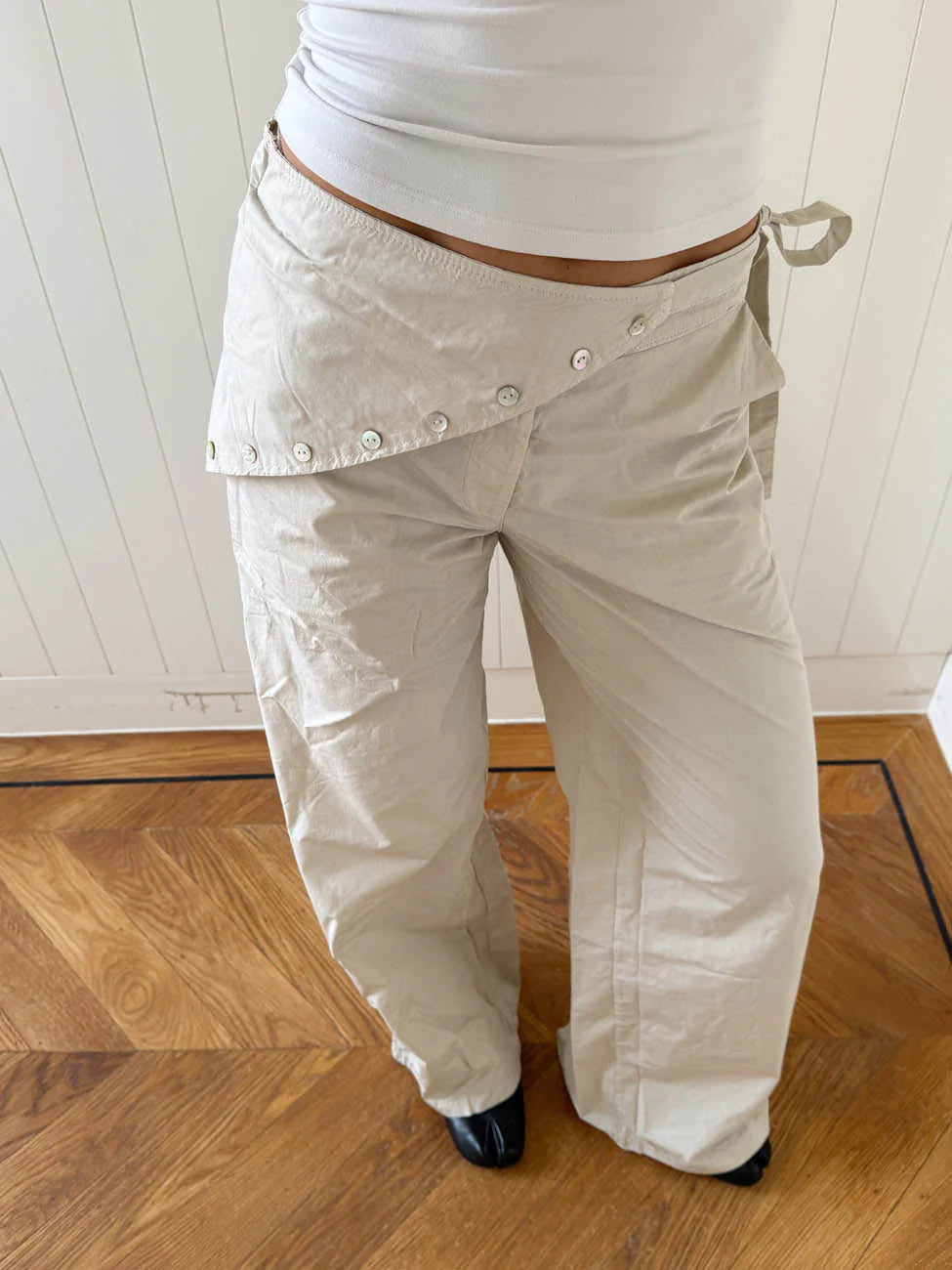 Pantalones con detalles - Alejandra
