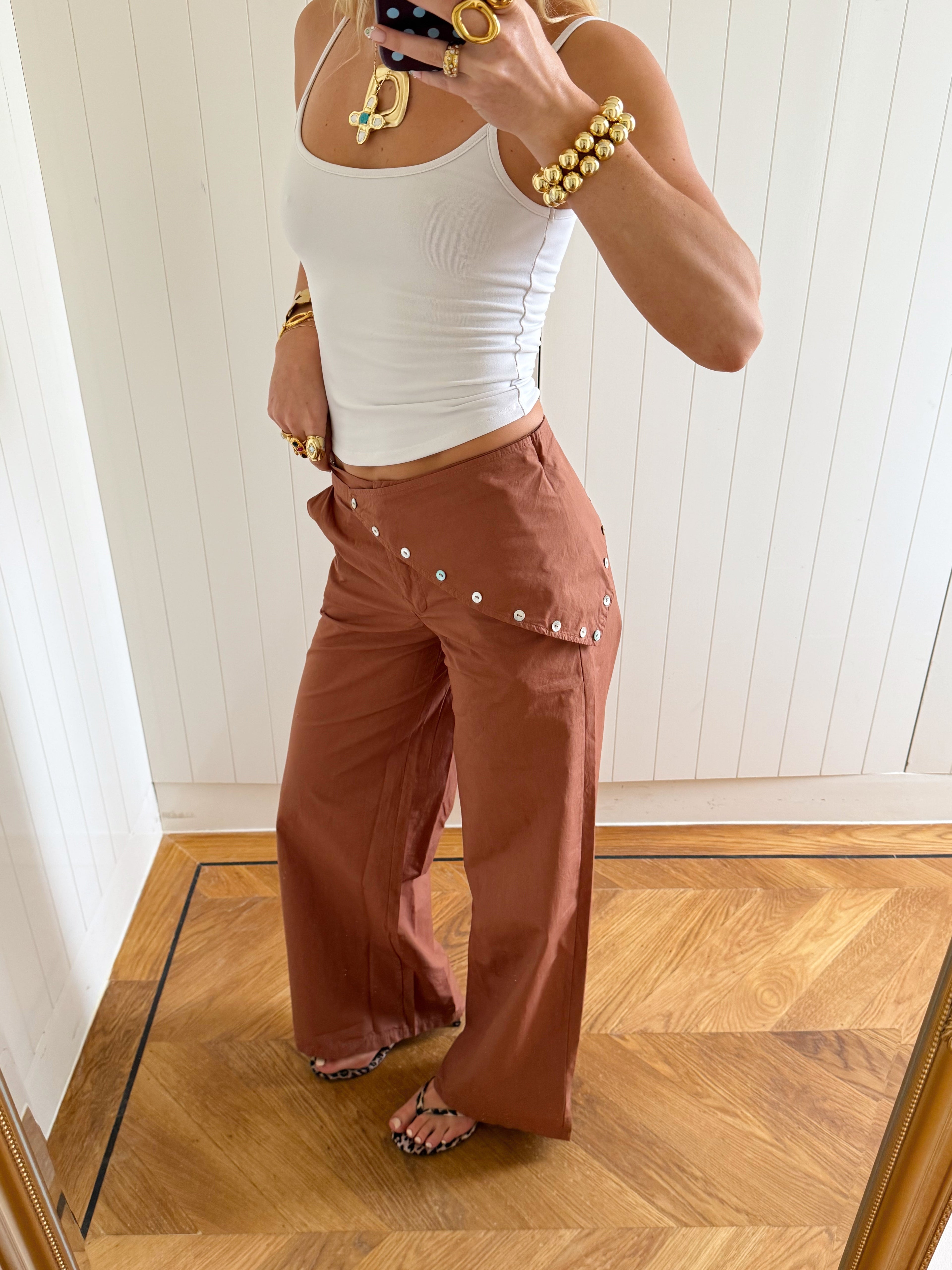 Pantalones con detalles - Alejandra