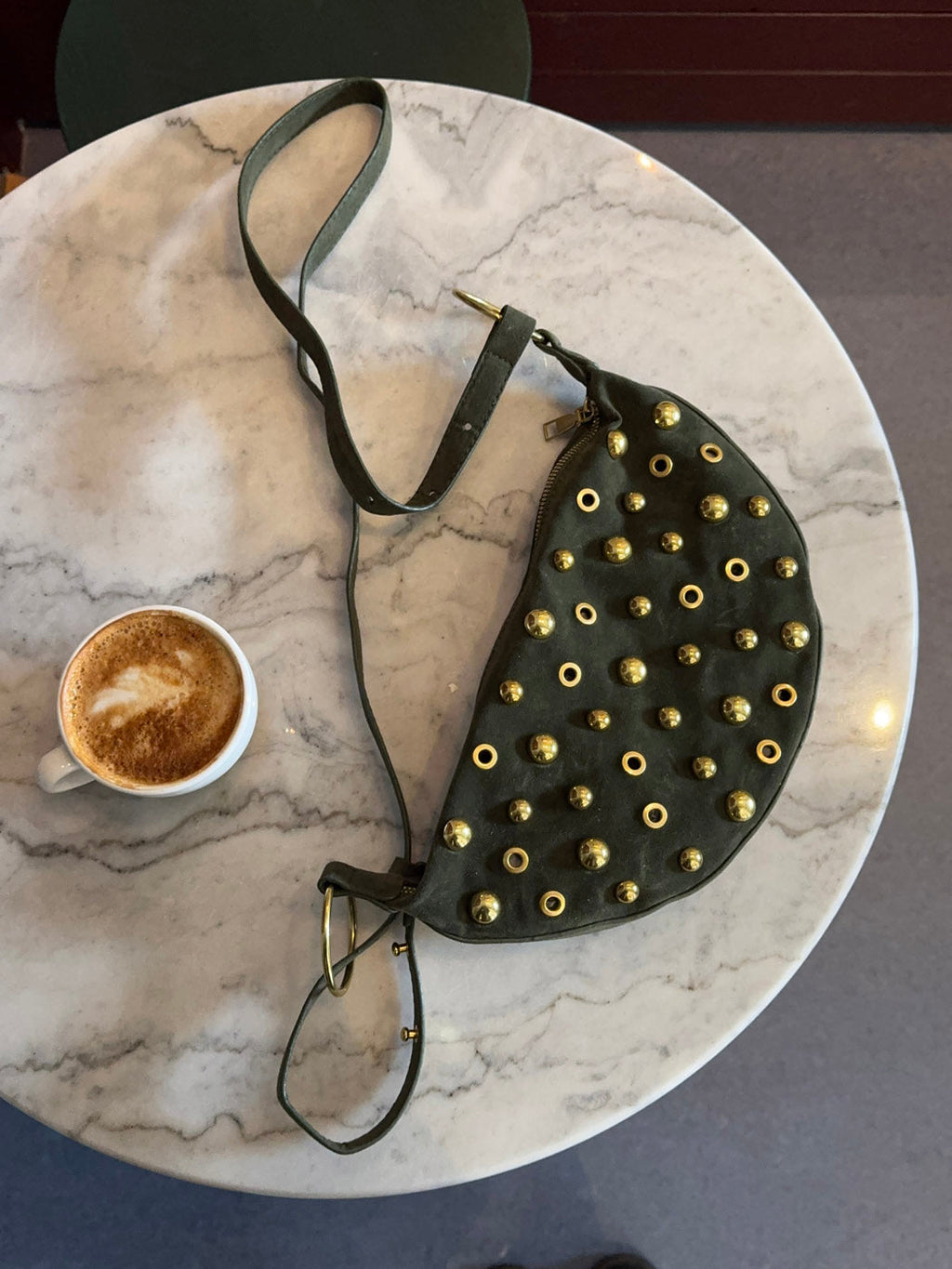 Bolso con tachuelas - Lara